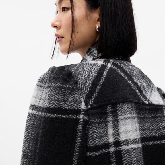 Puff Sleeve Cropped Wool Shirt Jacket - Picture 4 of 4